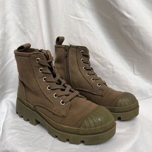Sold Out Universal Thread Green Canvas Combat Boots